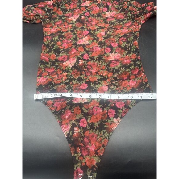 Good American BLACK W/ PINK RED Floral Mesh Mock Neck Bodysuit Thong Sz 2 - Picture 7 of 11
